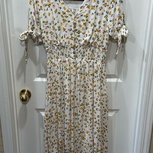Reborn J White Floral Midi Dress